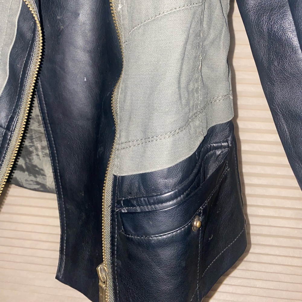 Leather jacket - Picture 11 of 15